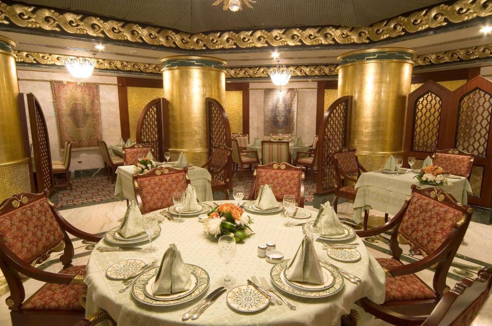 Jeddah Hilton Hotel Restaurant photo